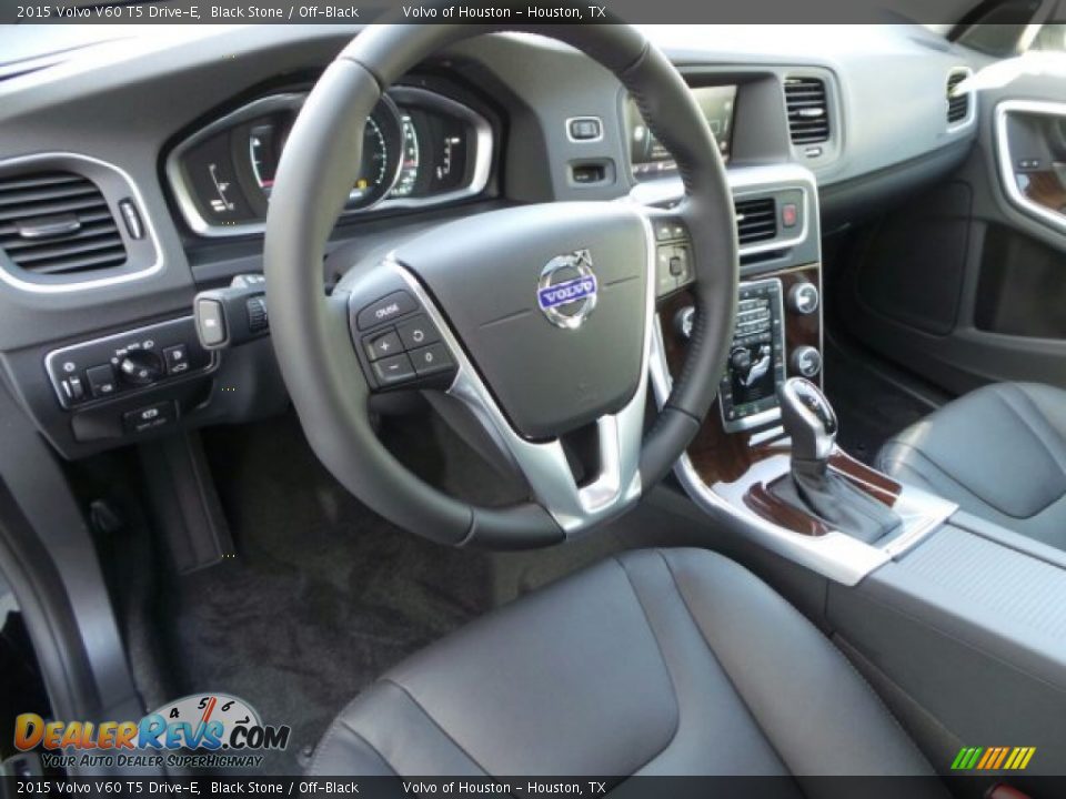 Dashboard of 2015 Volvo V60 T5 Drive-E Photo #9