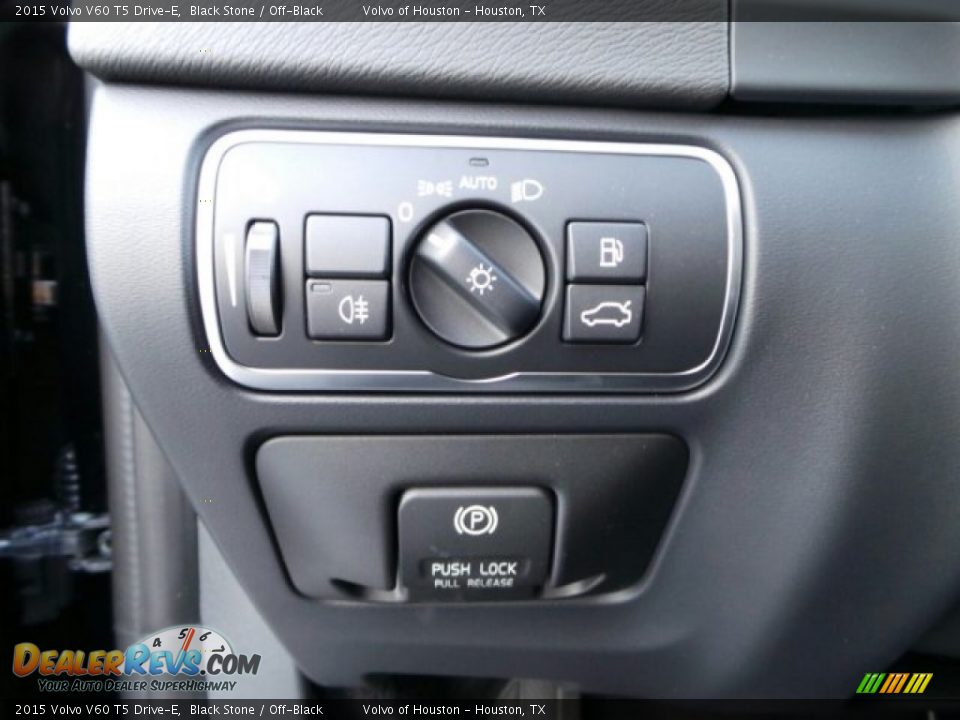 Controls of 2015 Volvo V60 T5 Drive-E Photo #21