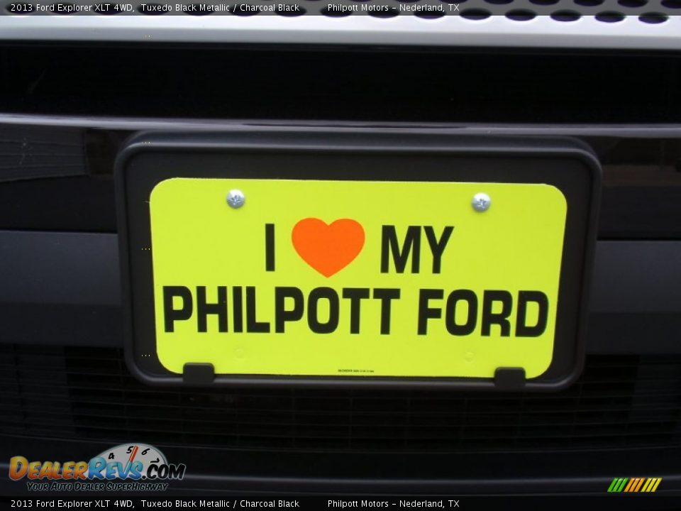 2013 Ford Explorer XLT 4WD Tuxedo Black Metallic / Charcoal Black Photo #11