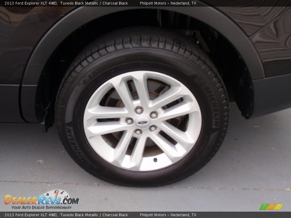 2013 Ford Explorer XLT 4WD Tuxedo Black Metallic / Charcoal Black Photo #14