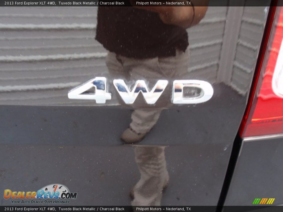 2013 Ford Explorer XLT 4WD Tuxedo Black Metallic / Charcoal Black Photo #21