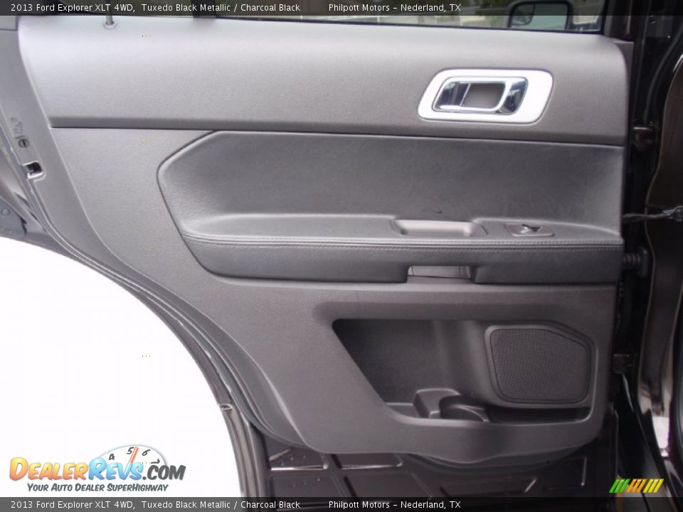 2013 Ford Explorer XLT 4WD Tuxedo Black Metallic / Charcoal Black Photo #35