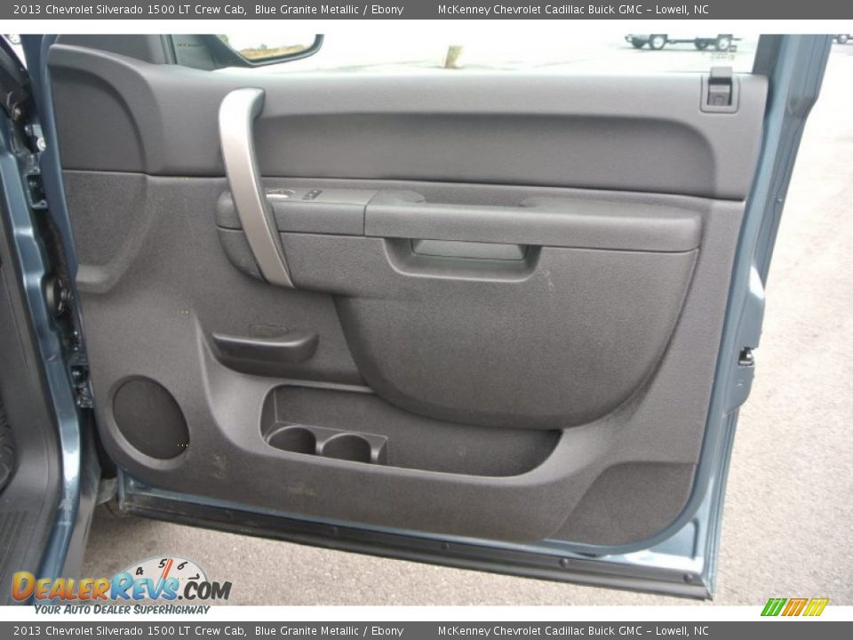 Door Panel of 2013 Chevrolet Silverado 1500 LT Crew Cab Photo #17