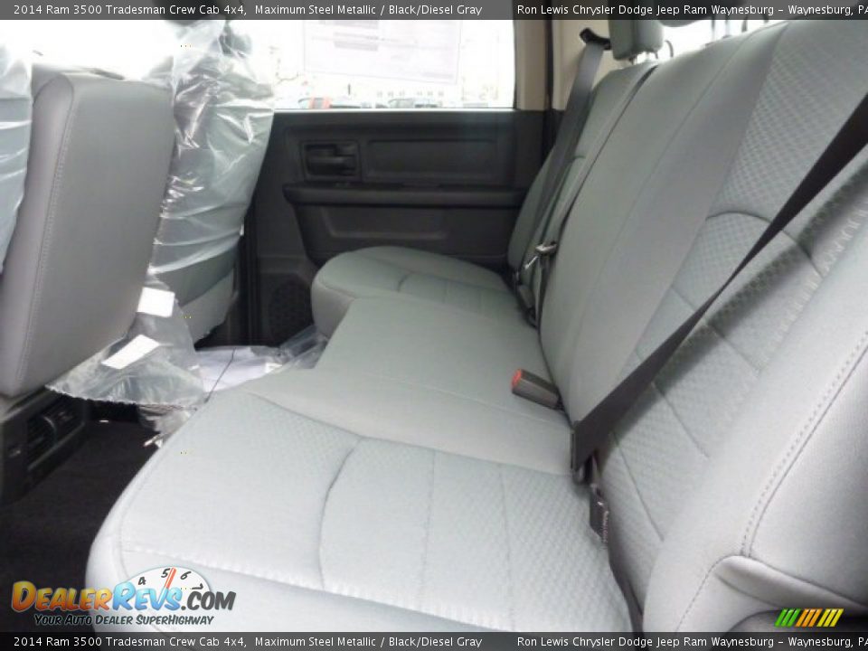 2014 Ram 3500 Tradesman Crew Cab 4x4 Maximum Steel Metallic / Black/Diesel Gray Photo #14
