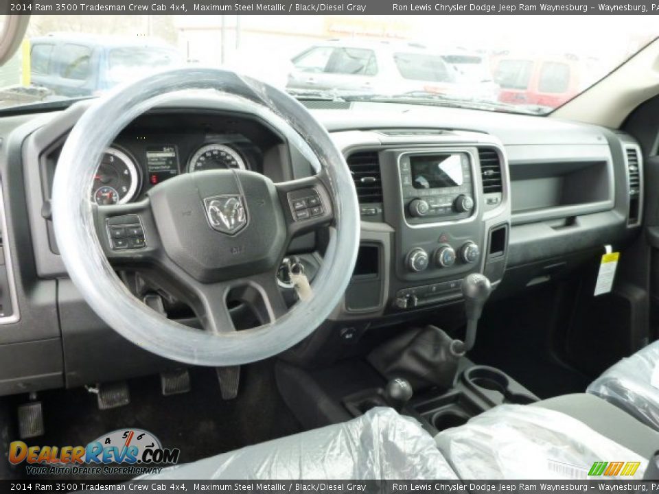 2014 Ram 3500 Tradesman Crew Cab 4x4 Maximum Steel Metallic / Black/Diesel Gray Photo #15