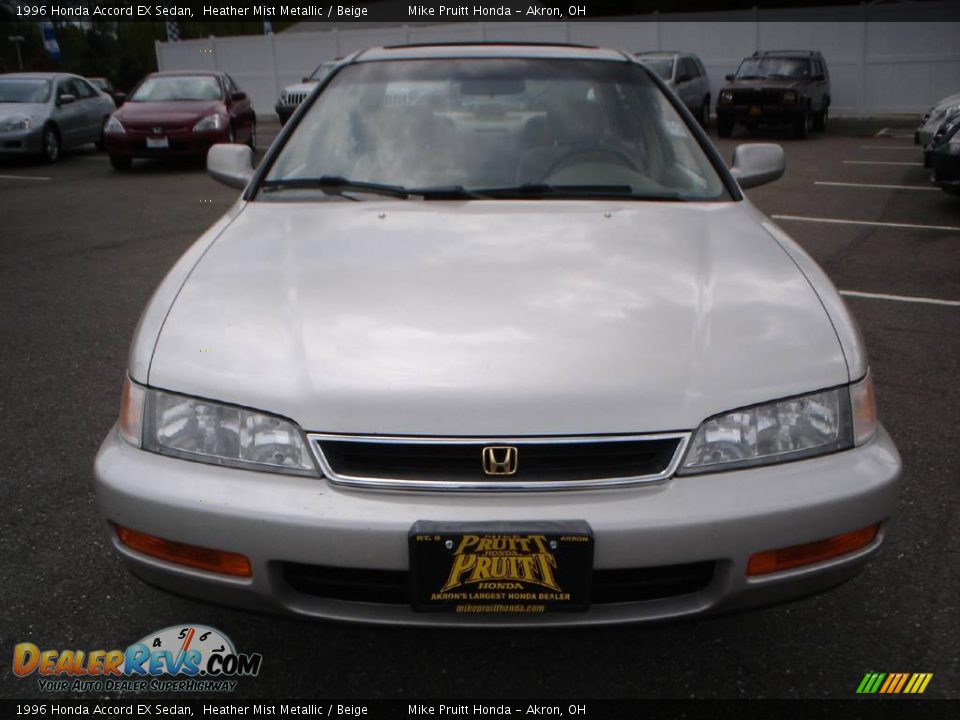 1996 Honda Accord EX Sedan Heather Mist Metallic / Beige Photo #8