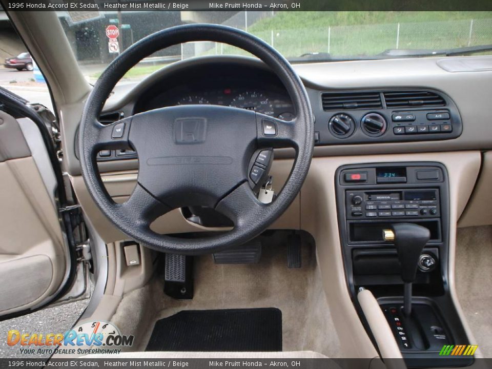 1996 Honda Accord EX Sedan Heather Mist Metallic / Beige Photo #17