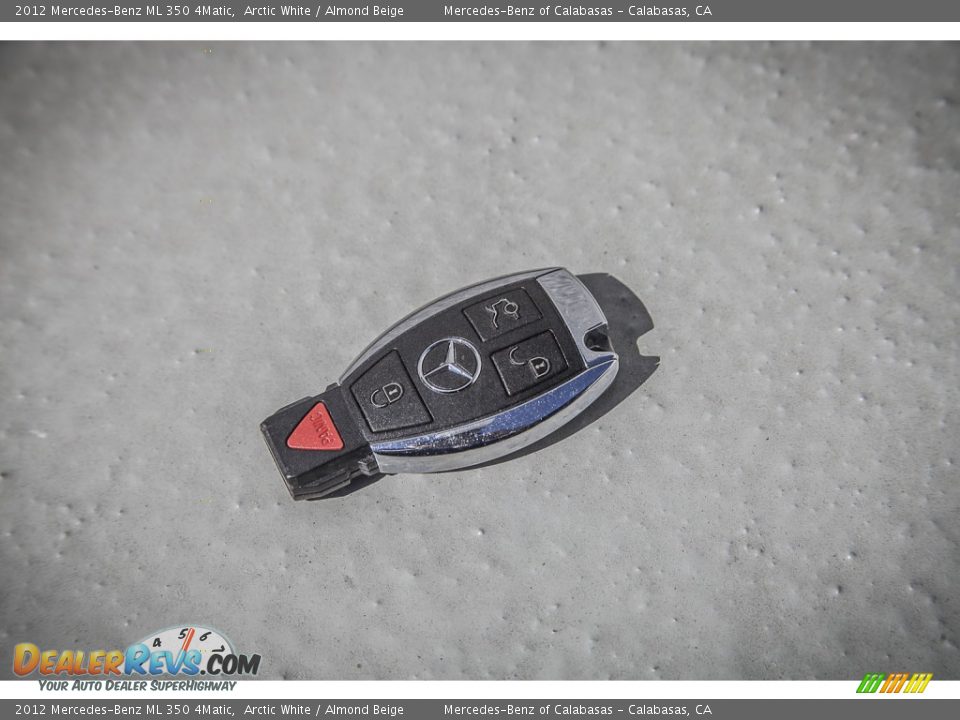 2012 Mercedes-Benz ML 350 4Matic Arctic White / Almond Beige Photo #10