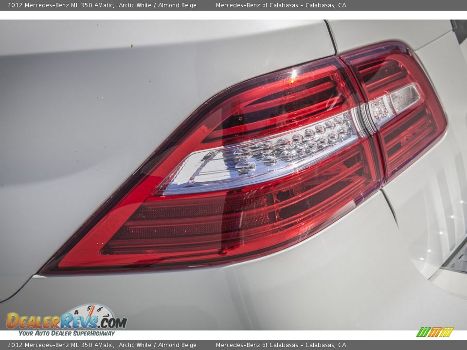 2012 Mercedes-Benz ML 350 4Matic Arctic White / Almond Beige Photo #29