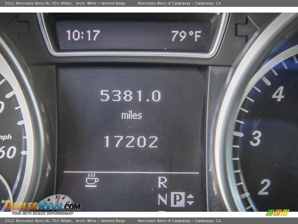 2012 Mercedes-Benz ML 350 4Matic Arctic White / Almond Beige Photo #31