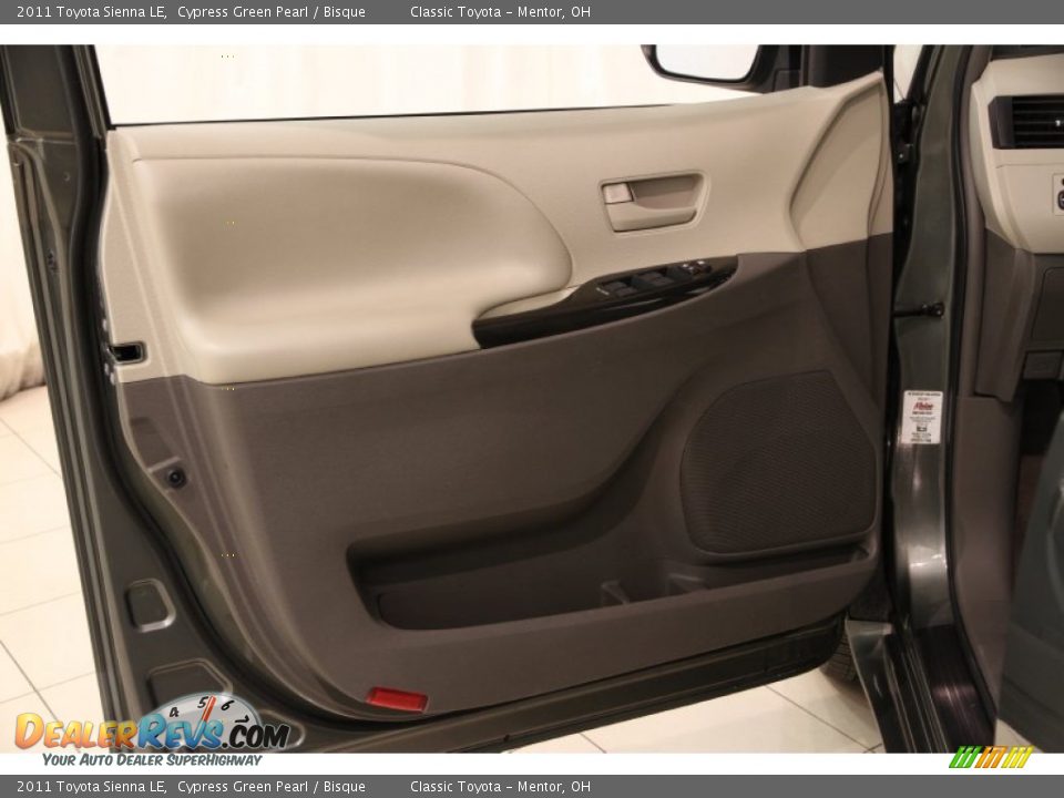 2011 Toyota Sienna LE Cypress Green Pearl / Bisque Photo #4