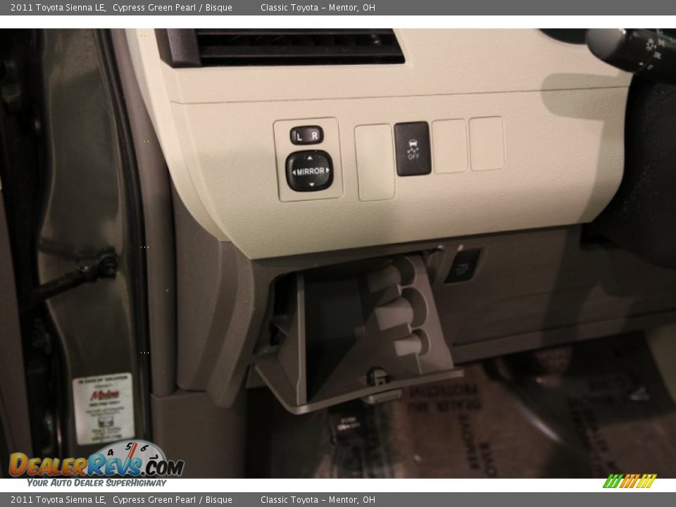 2011 Toyota Sienna LE Cypress Green Pearl / Bisque Photo #5