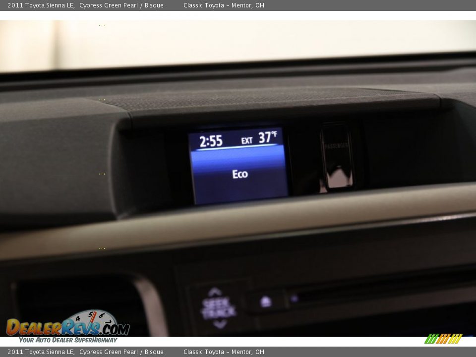 2011 Toyota Sienna LE Cypress Green Pearl / Bisque Photo #11