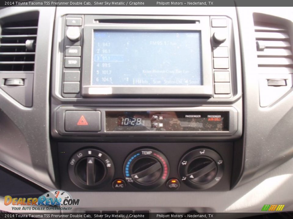 2014 Toyota Tacoma TSS Prerunner Double Cab Silver Sky Metallic / Graphite Photo #29