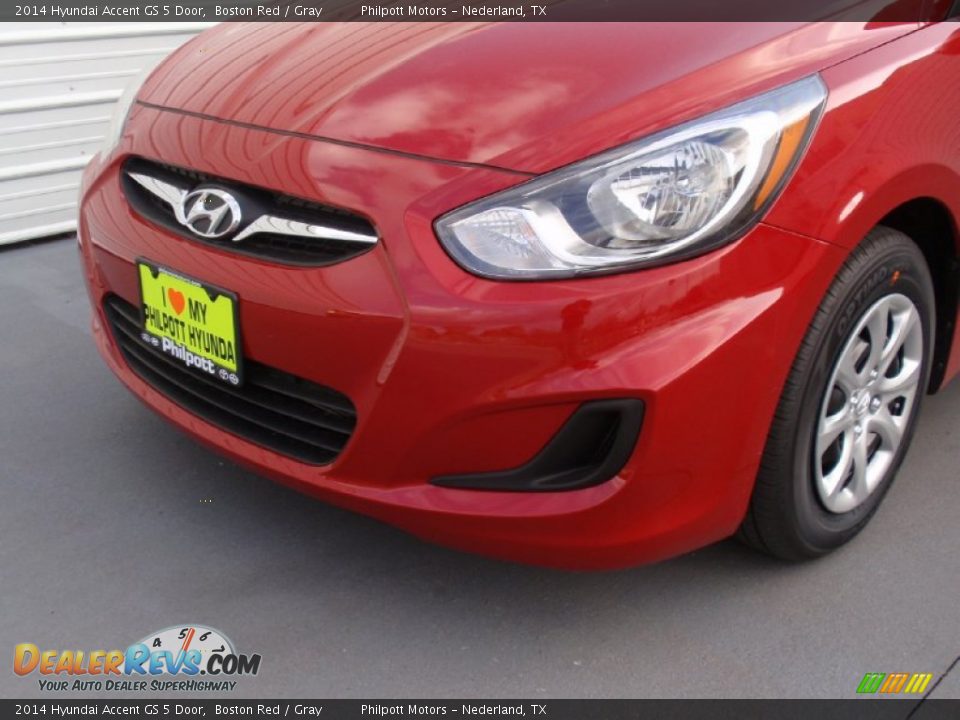 2014 Hyundai Accent GS 5 Door Boston Red / Gray Photo #10