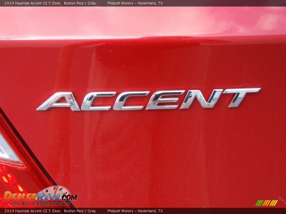 2014 Hyundai Accent GS 5 Door Boston Red / Gray Photo #13