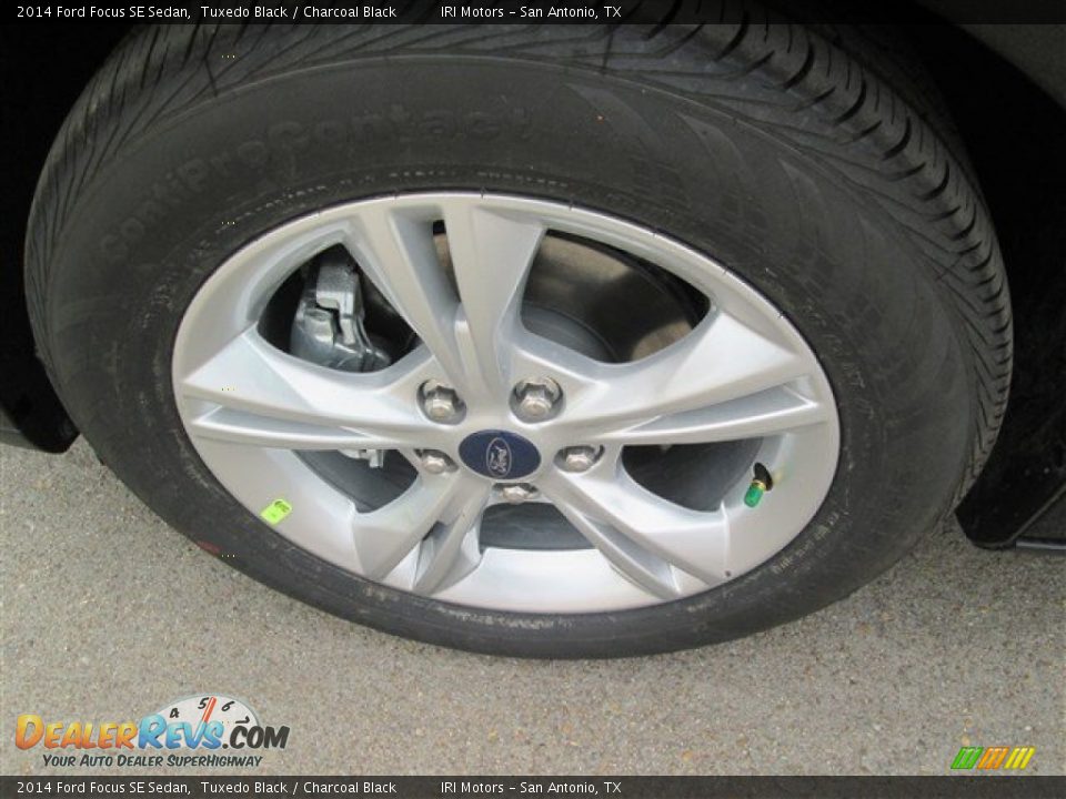 2014 Ford Focus SE Sedan Tuxedo Black / Charcoal Black Photo #2