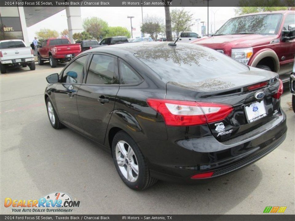 2014 Ford Focus SE Sedan Tuxedo Black / Charcoal Black Photo #3