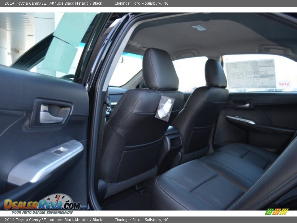 2014 Toyota Camry SE Attitude Black Metallic / Black Photo #8