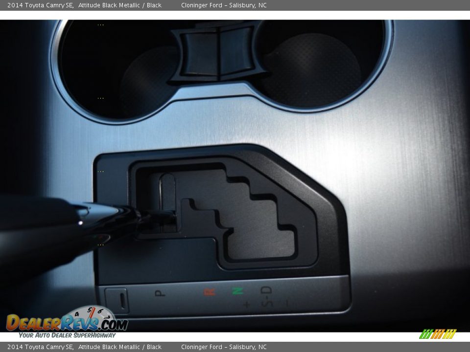 2014 Toyota Camry SE Attitude Black Metallic / Black Photo #17