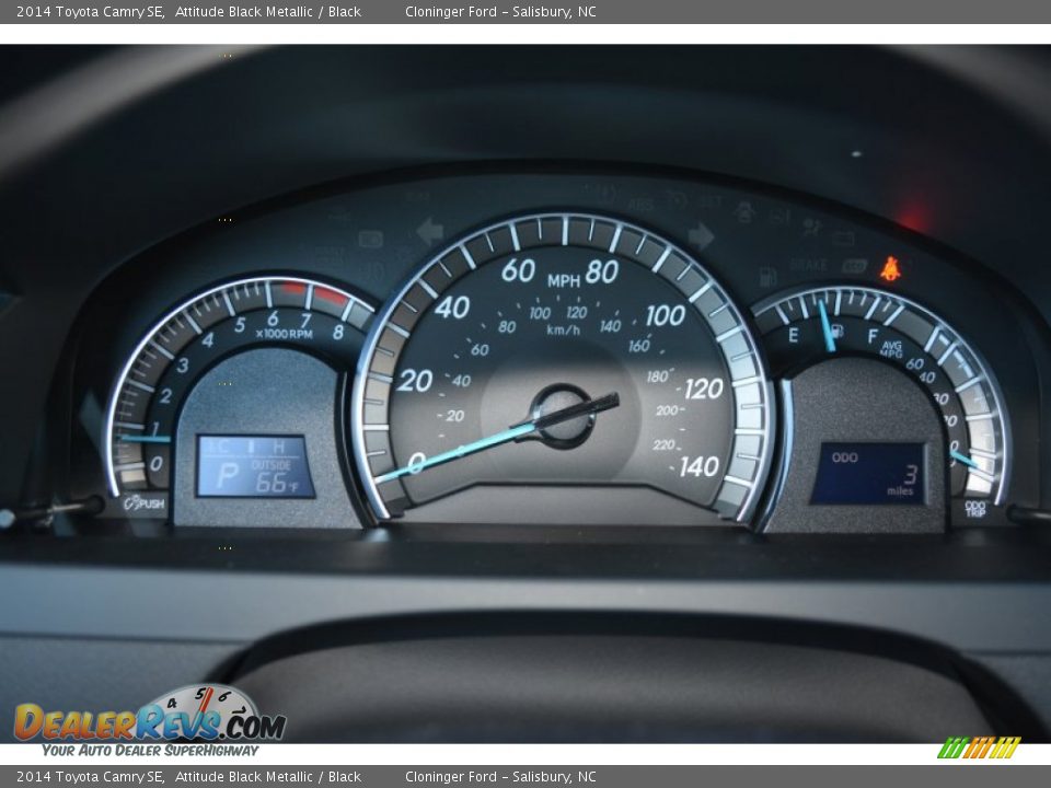 2014 Toyota Camry SE Attitude Black Metallic / Black Photo #20