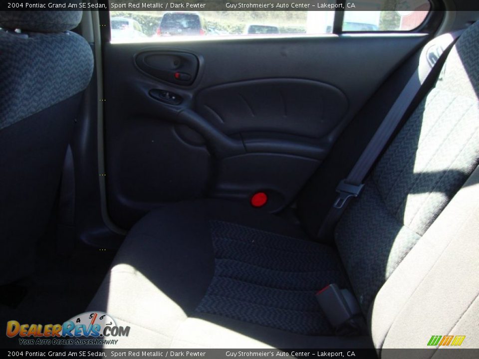 2004 Pontiac Grand Am SE Sedan Sport Red Metallic / Dark Pewter Photo #20