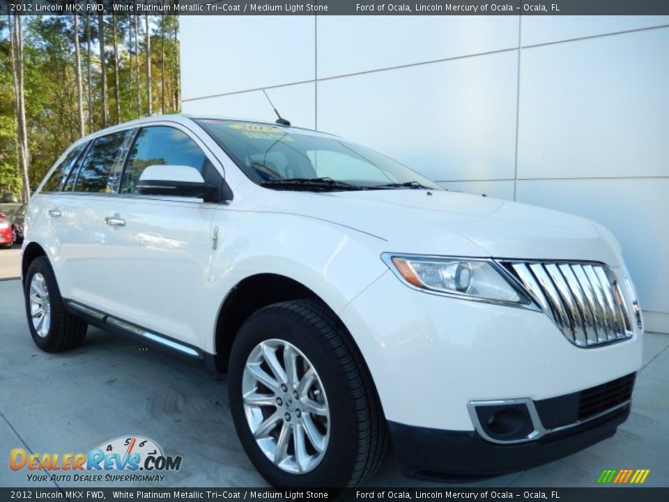 2012 Lincoln MKX FWD White Platinum Metallic Tri-Coat / Medium Light Stone Photo #6