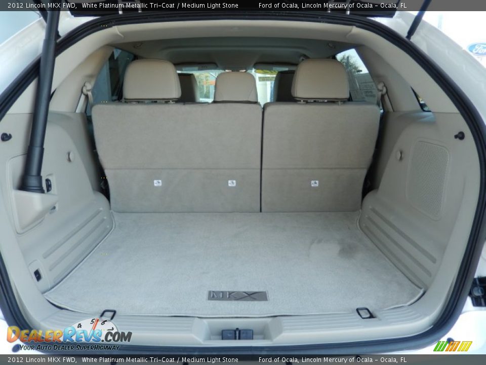 2012 Lincoln MKX FWD White Platinum Metallic Tri-Coat / Medium Light Stone Photo #9