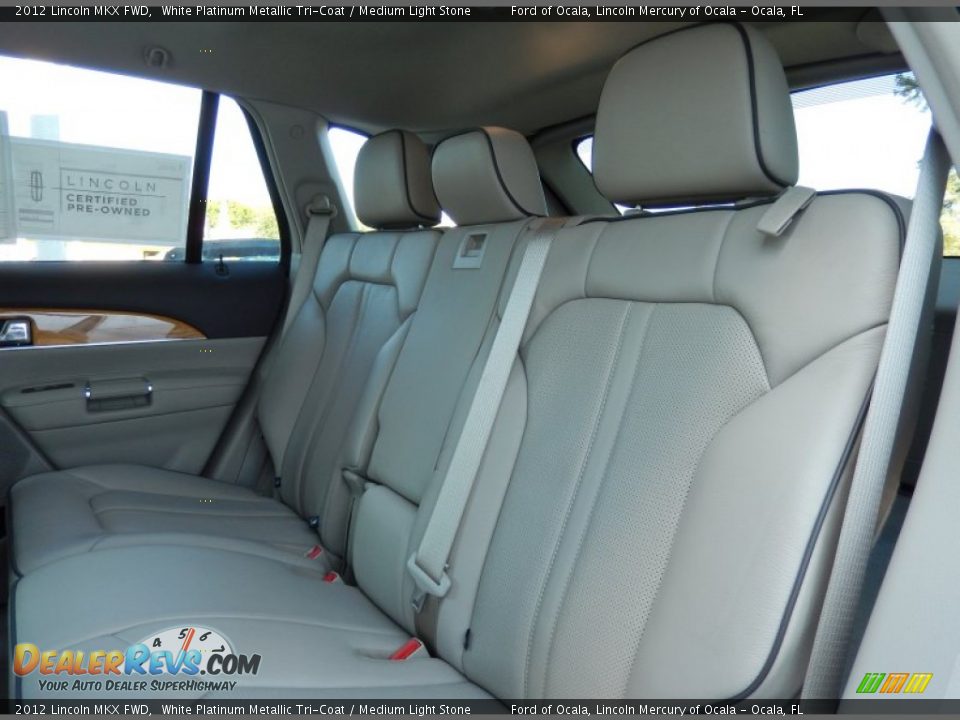 2012 Lincoln MKX FWD White Platinum Metallic Tri-Coat / Medium Light Stone Photo #15