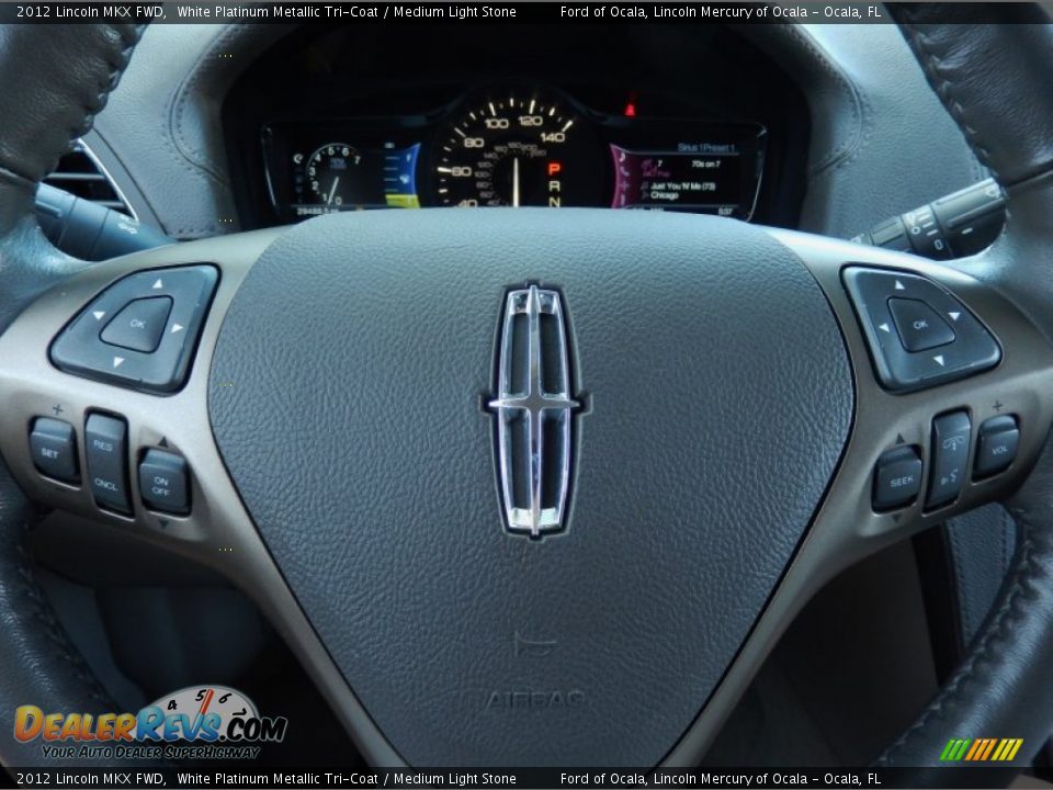 2012 Lincoln MKX FWD White Platinum Metallic Tri-Coat / Medium Light Stone Photo #23