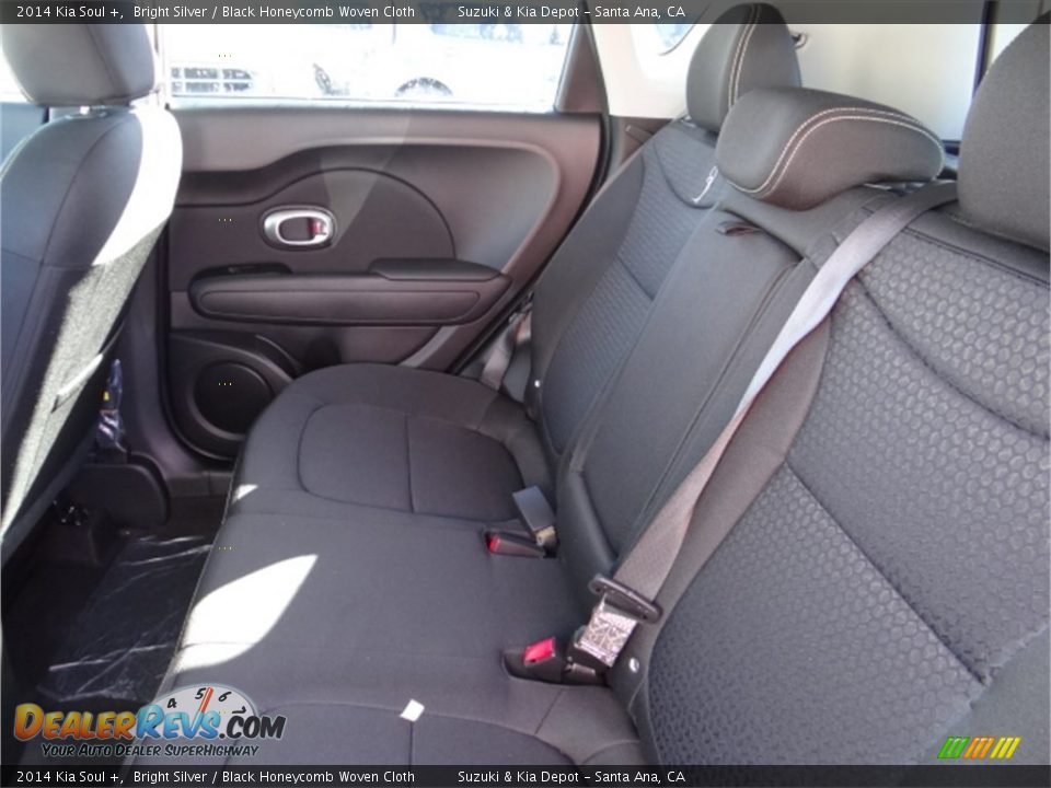 2014 Kia Soul + Bright Silver / Black Honeycomb Woven Cloth Photo #9