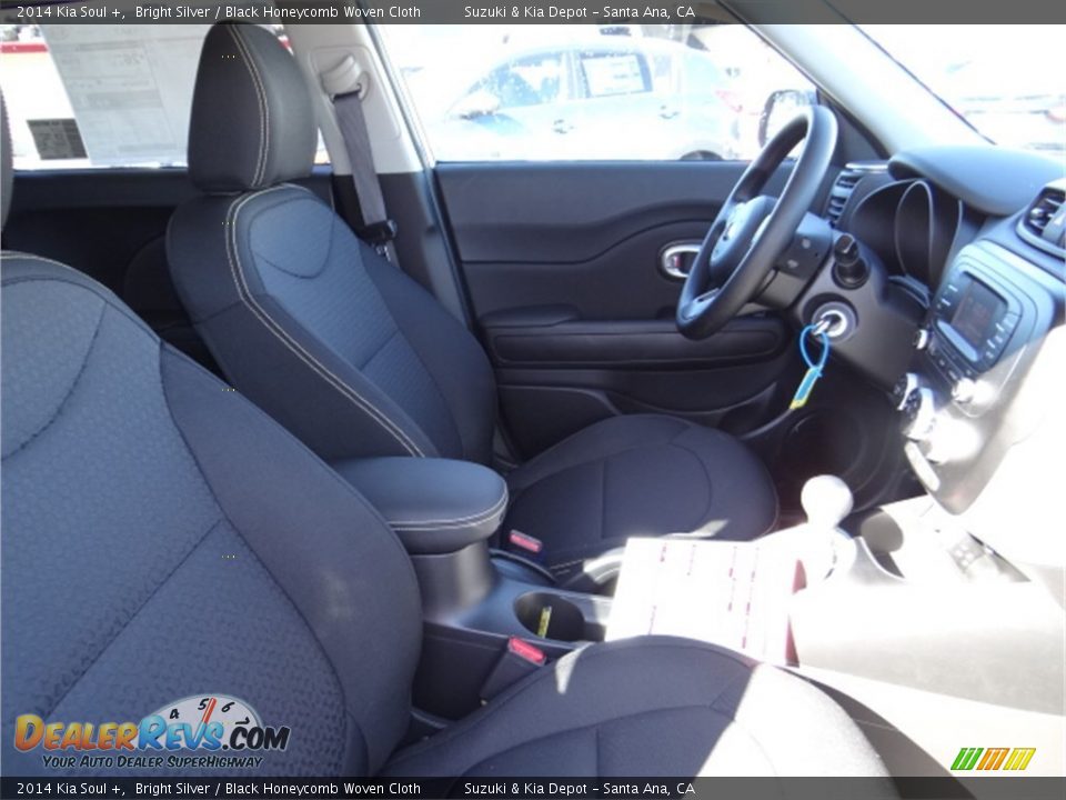 2014 Kia Soul + Bright Silver / Black Honeycomb Woven Cloth Photo #12