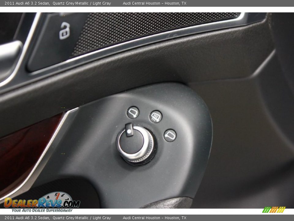 Controls of 2011 Audi A6 3.2 Sedan Photo #16