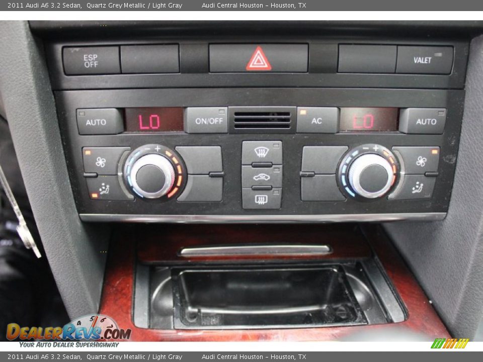 Controls of 2011 Audi A6 3.2 Sedan Photo #25