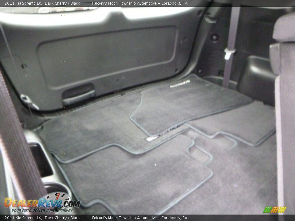 2011 Kia Sorento LX Dark Cherry / Black Photo #14