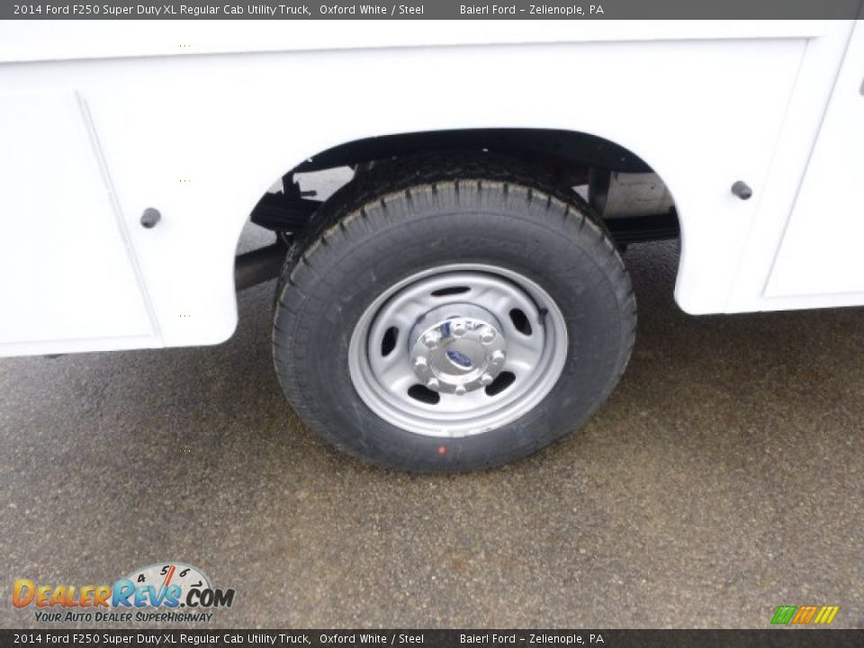 2014 Ford F250 Super Duty XL Regular Cab Utility Truck Oxford White / Steel Photo #9