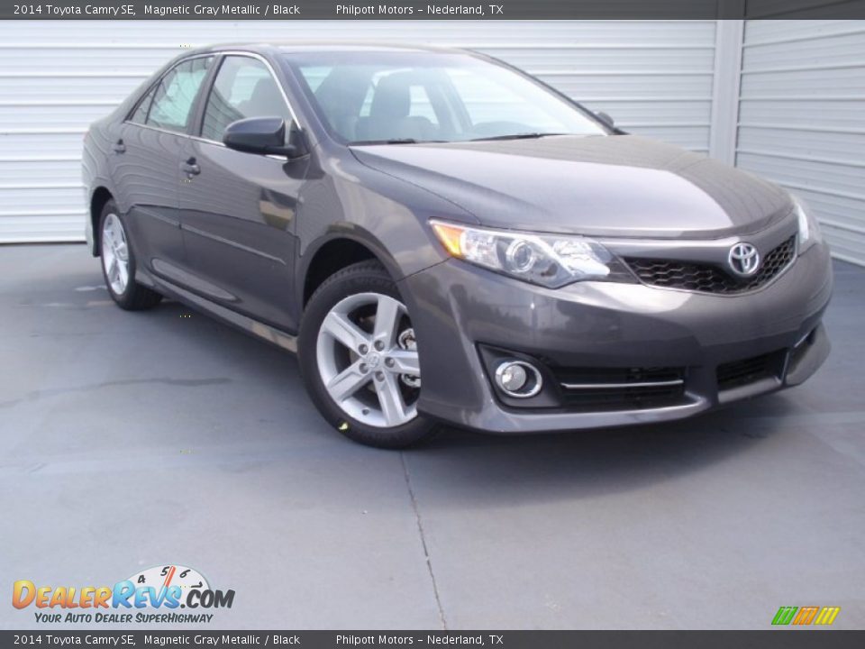 2014 Toyota Camry SE Magnetic Gray Metallic / Black Photo #1