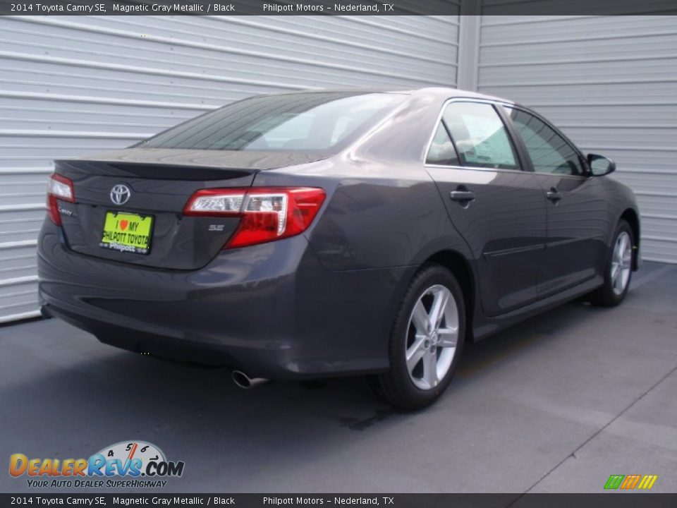 2014 Toyota Camry SE Magnetic Gray Metallic / Black Photo #4
