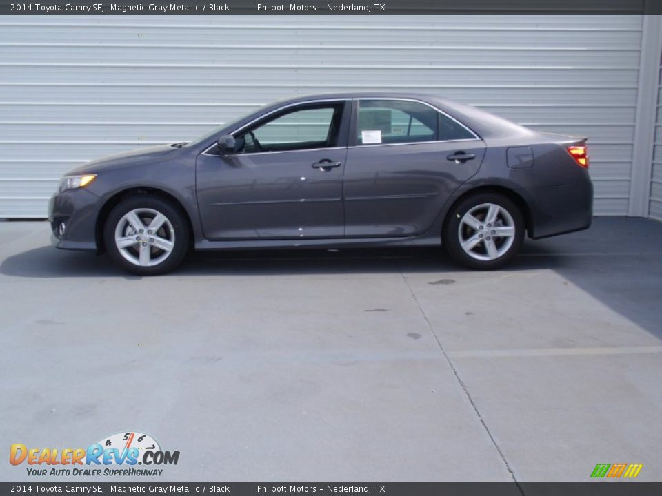 2014 Toyota Camry SE Magnetic Gray Metallic / Black Photo #6