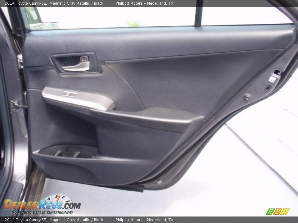 2014 Toyota Camry SE Magnetic Gray Metallic / Black Photo #20