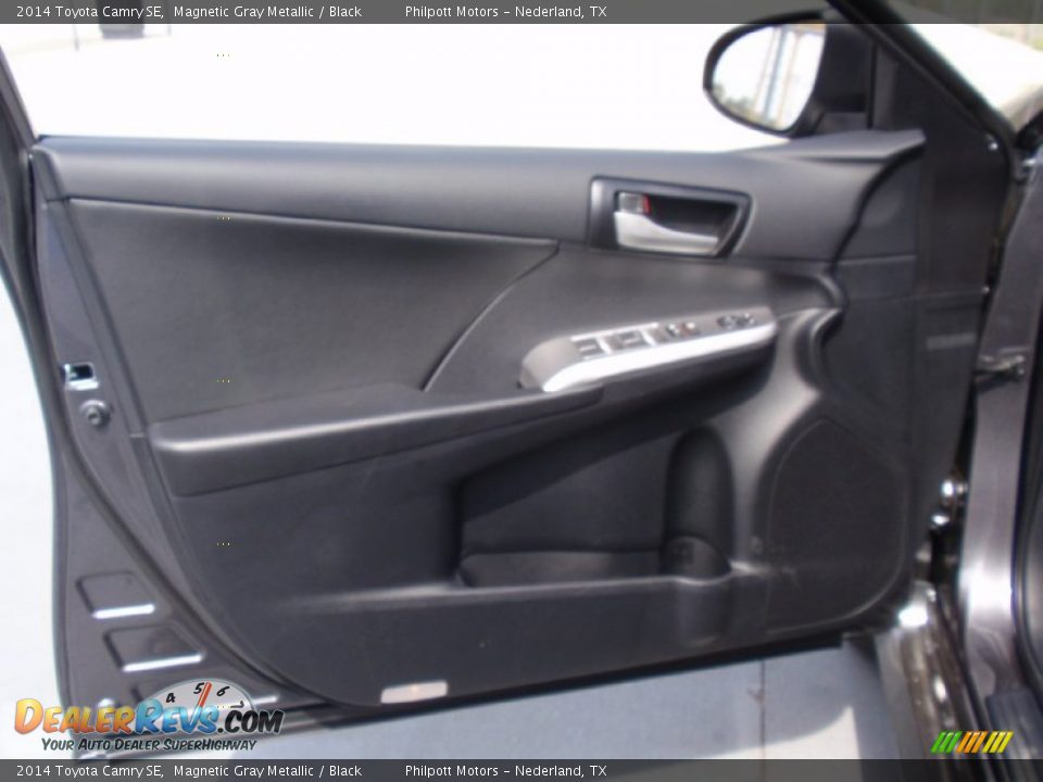 2014 Toyota Camry SE Magnetic Gray Metallic / Black Photo #23