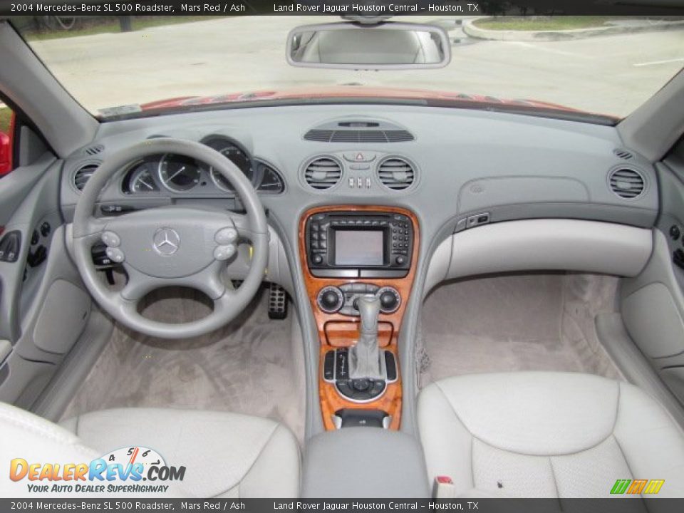 Dashboard of 2004 Mercedes-Benz SL 500 Roadster Photo #3