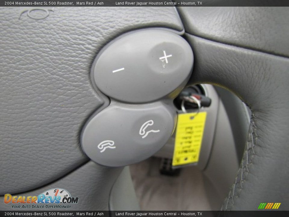 Controls of 2004 Mercedes-Benz SL 500 Roadster Photo #17