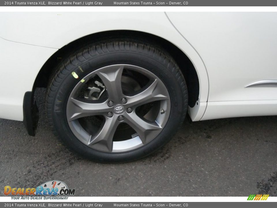 2014 Toyota Venza XLE Blizzard White Pearl / Light Gray Photo #10