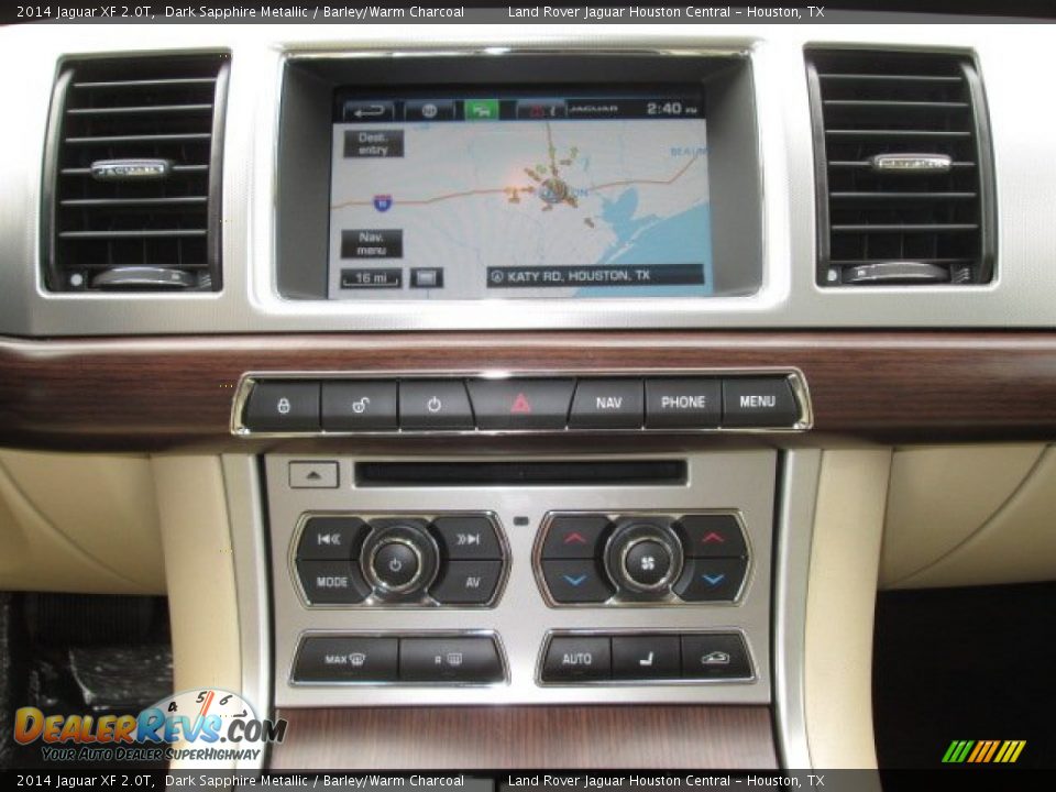 Controls of 2014 Jaguar XF 2.0T Photo #14