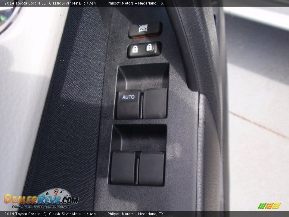 2014 Toyota Corolla LE Classic Silver Metallic / Ash Photo #24