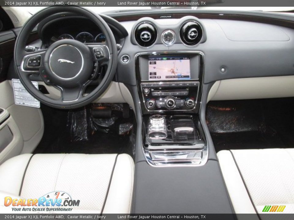 Dashboard of 2014 Jaguar XJ XJL Portfolio AWD Photo #3