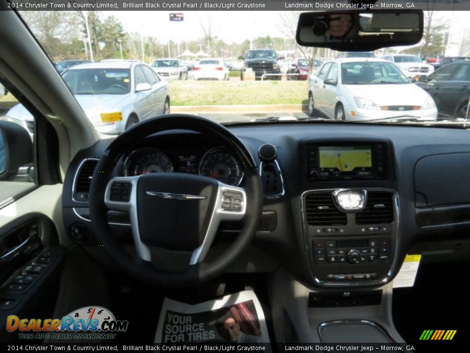 2014 Chrysler Town & Country Limited Brilliant Black Crystal Pearl / Black/Light Graystone Photo #8
