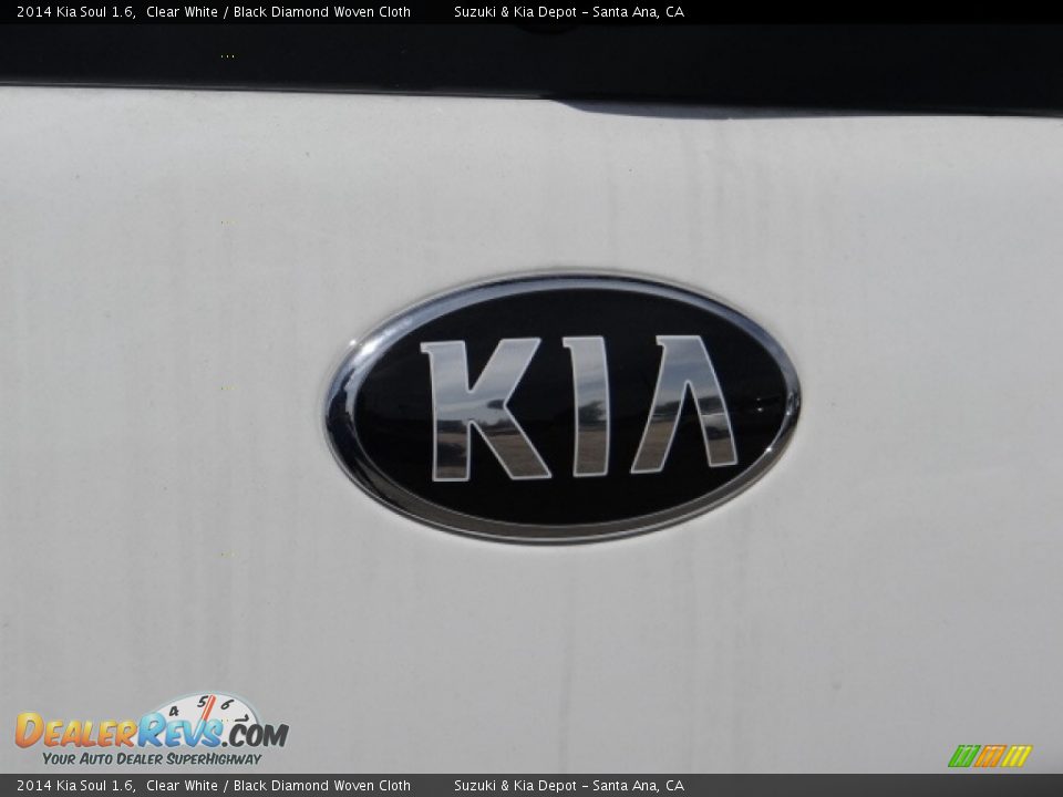 2014 Kia Soul 1.6 Clear White / Black Diamond Woven Cloth Photo #8