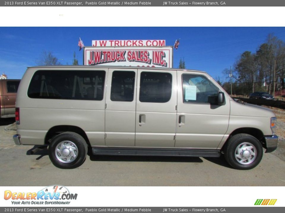 2013 Ford E Series Van E350 XLT Passenger Pueblo Gold Metallic / Medium Pebble Photo #10